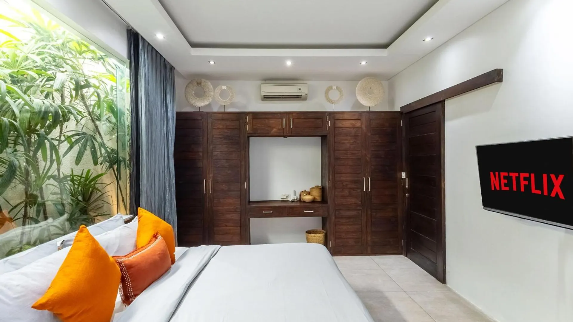 Villa Naema - 4Br Private Villa In Seminyak Ινδονησία