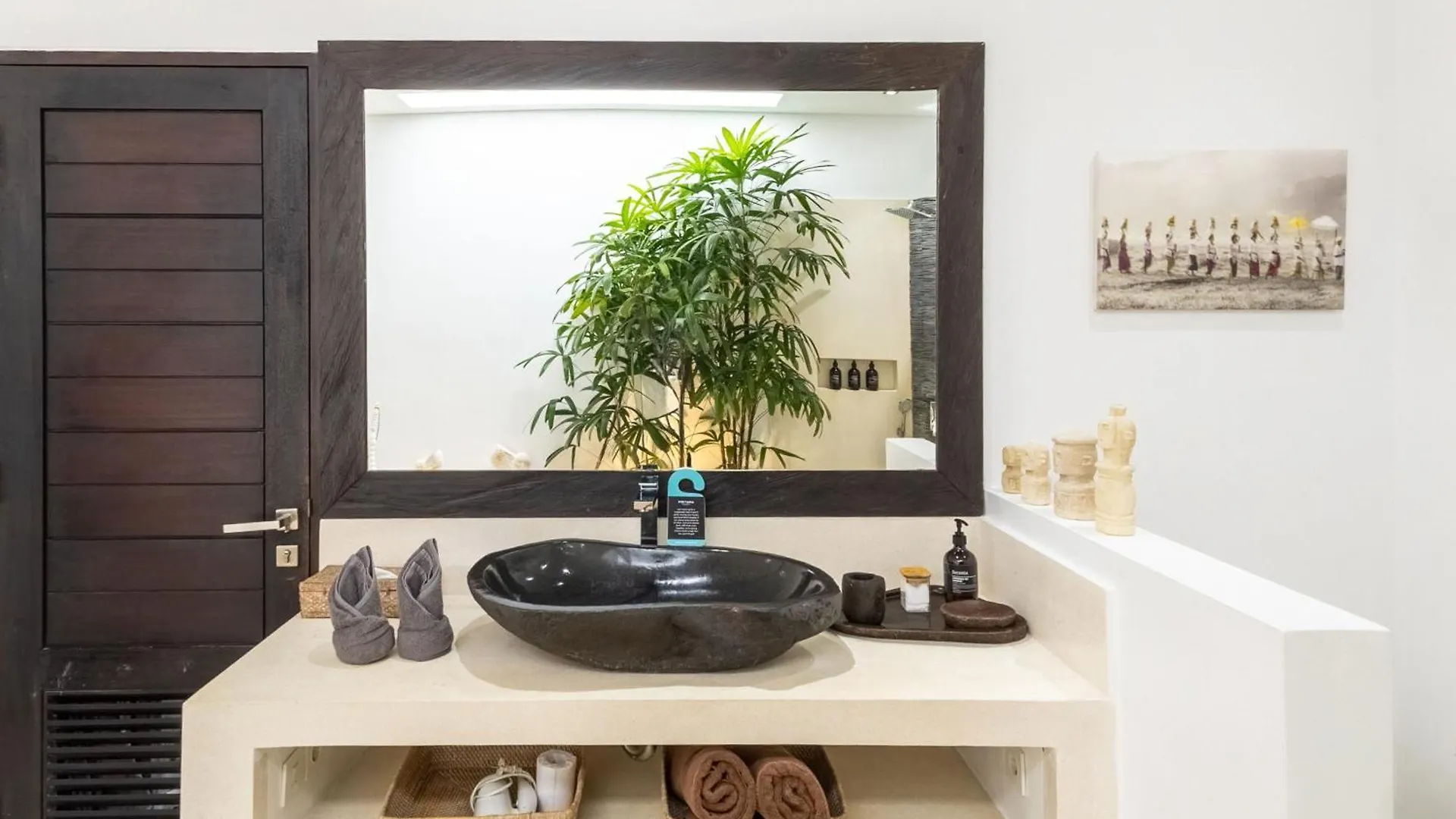 Villa Naema - 4Br Private Villa In Seminyak Ινδονησία