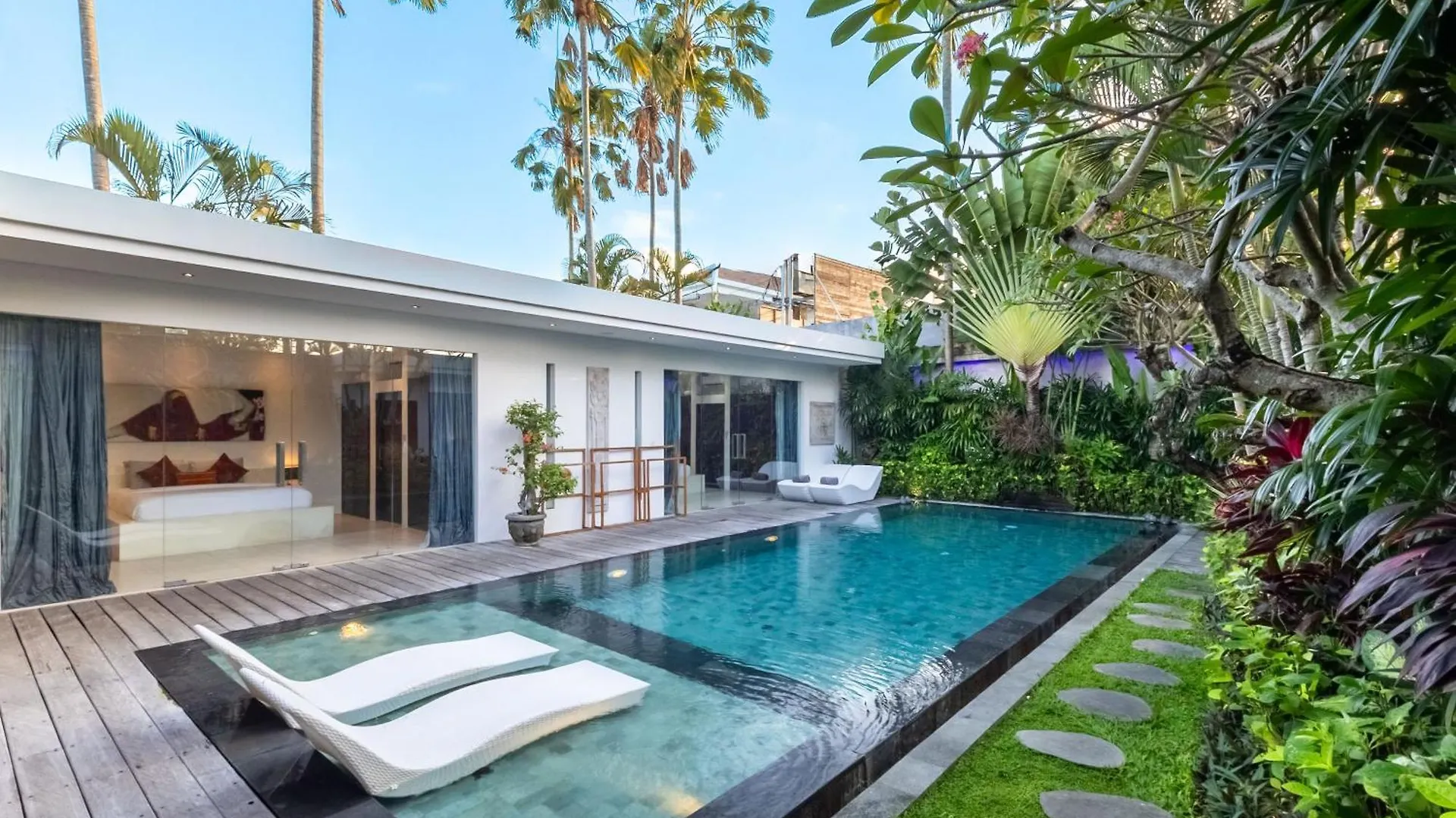 Villa Naema - 4Br Private Villa In Seminyak