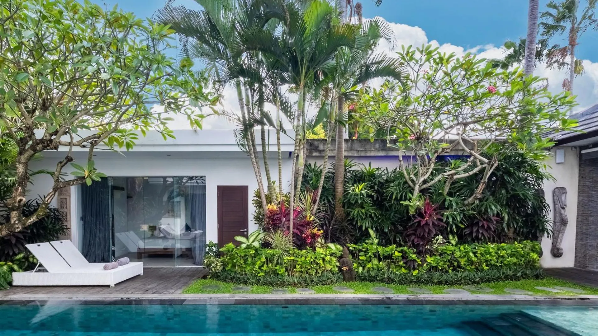 Villa Naema - 4Br Private Villa In Seminyak