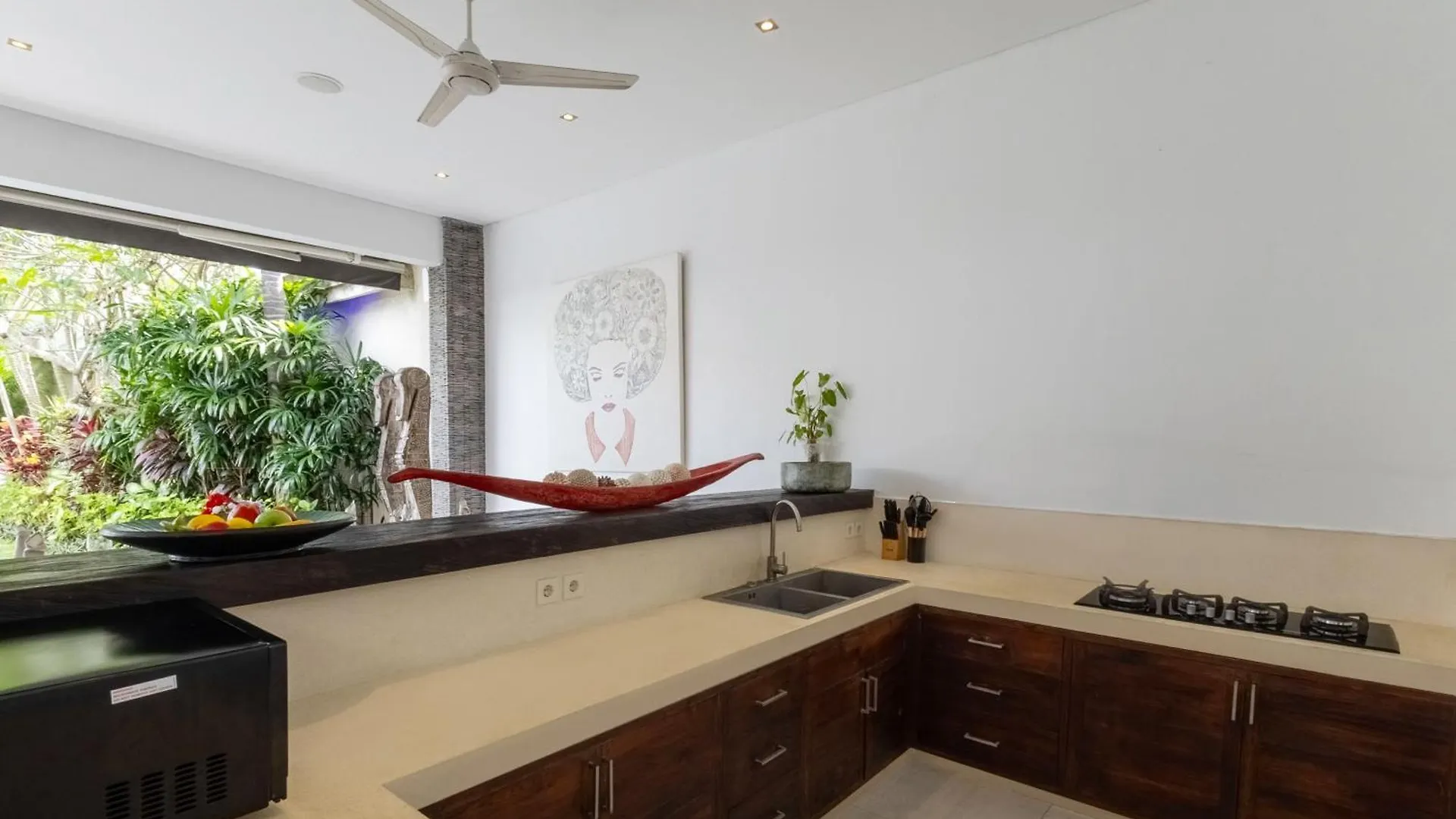 Villa Naema - 4Br Private Villa In Seminyak